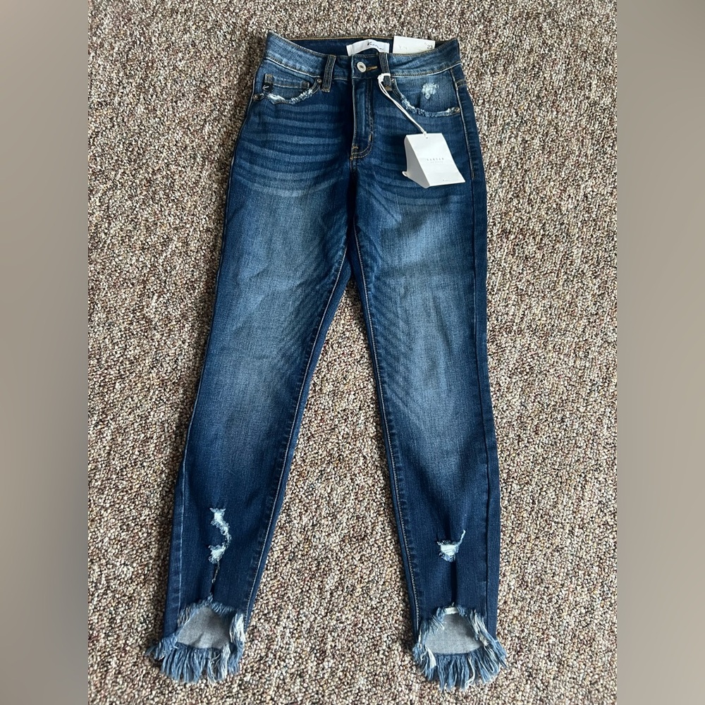 KanCan Women’s Skinny Ankle Medium Wash High Rise Distressed Jeans Size 0/23 New